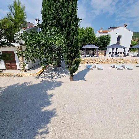 5 Meters From The Sea With Private - 70m2 Colibri Sunset Apartment