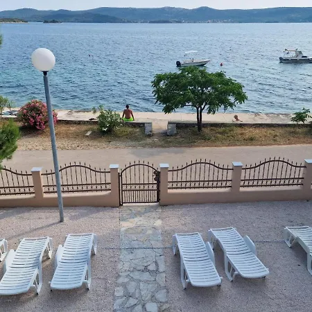 Apartment 5 Meters From The Sea With Private - 70m2 Colibri Sunset *