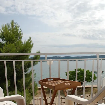 Apartment 5 Meters From The Sea With Private - 70m2 Colibri Sunset *