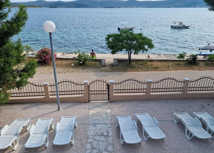 Апартаменты 5 Meters From The Sea With Private - 70m2 Colibri Sunset *