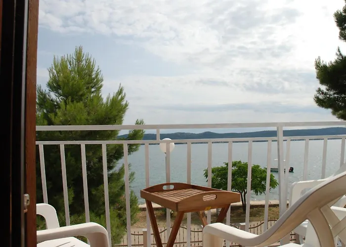 Апартаменты 5 Meters From The Sea With Private - 70m2 Colibri Sunset *