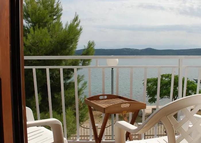 Апартаменты 5 Meters From The Sea With Private - 70m2 Colibri Sunset